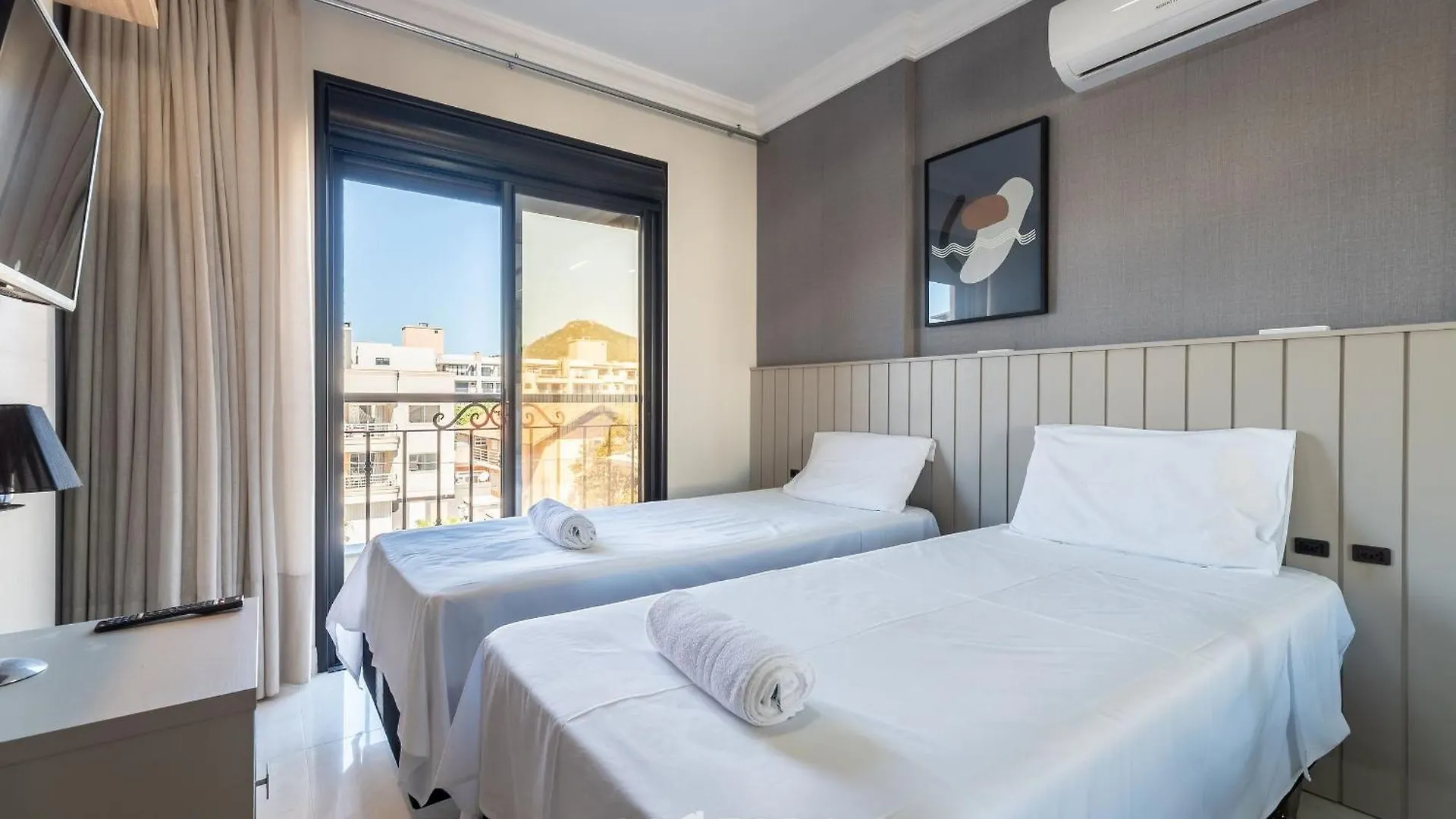 Uml - Apartamentos Quadra Mar Em Bombinhas