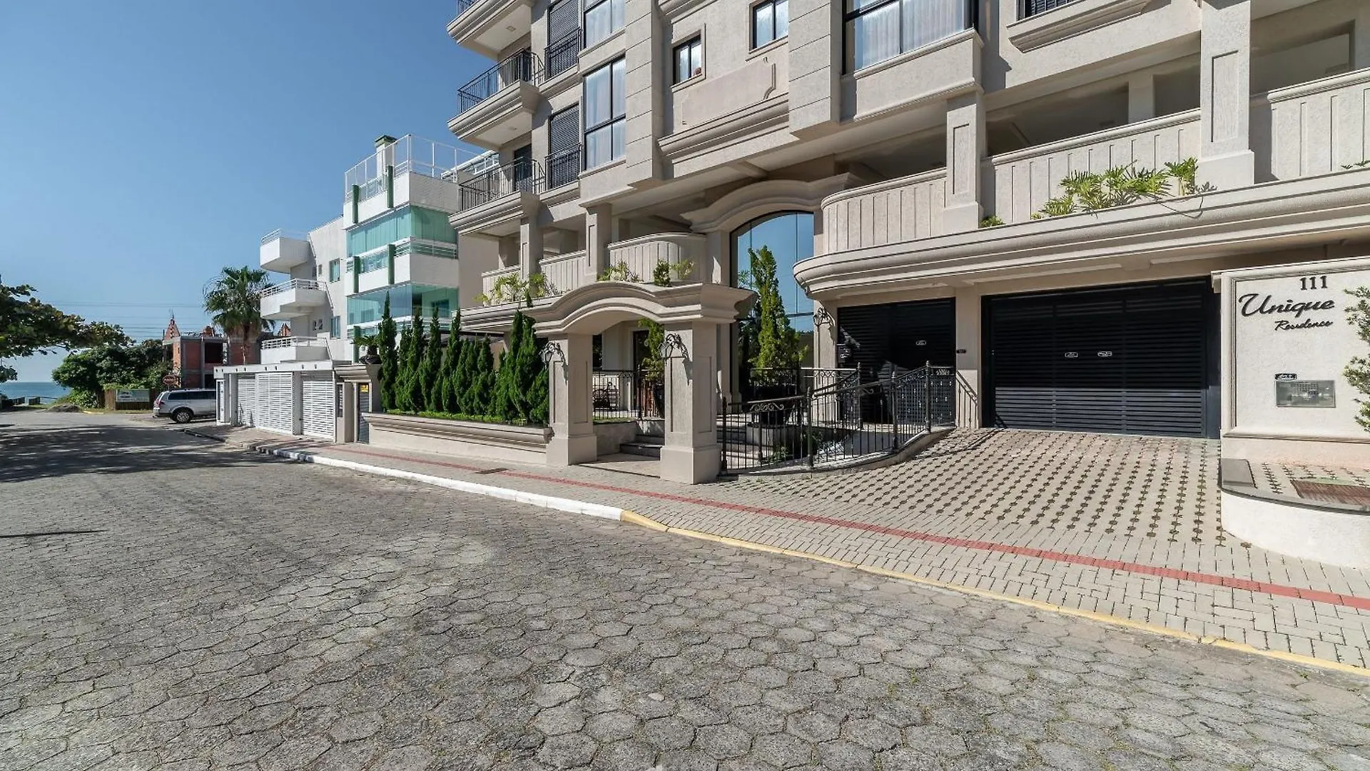 Uml - Apartamentos Quadra Mar Em Bombinhas 0*,