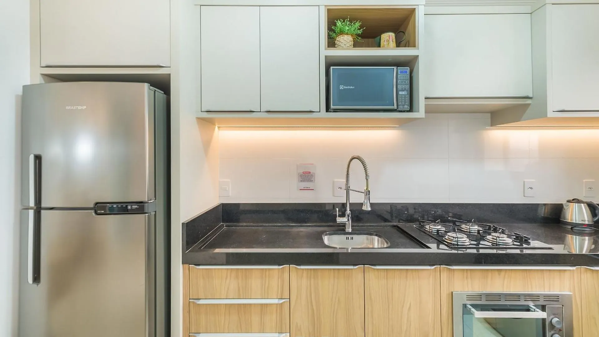 Uml - Apartamentos Quadra Mar Em Bombinhas 0*,  Brazil